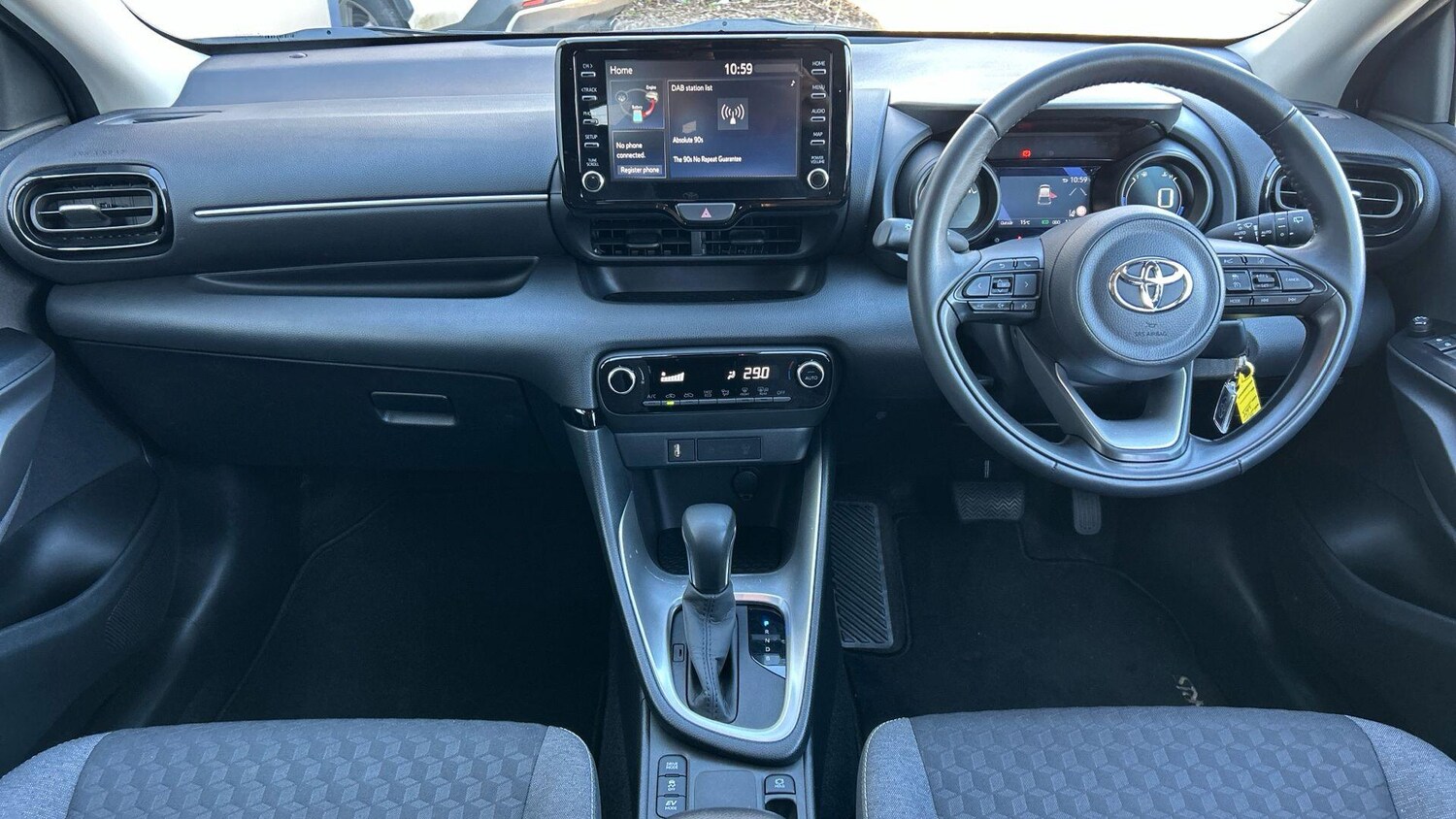 Used Toyota Yaris 2024 for sale - 77940506: Photo 9