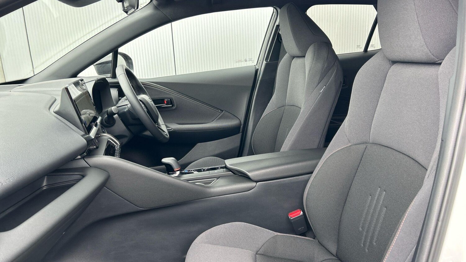 Used Toyota C-HR 2025 for sale - 78047904: Photo 14