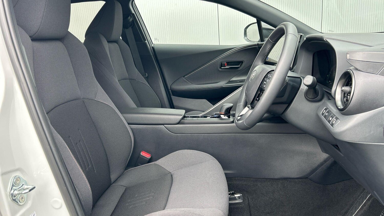 Used Toyota C-HR 2025 for sale - 78047904: Photo 15