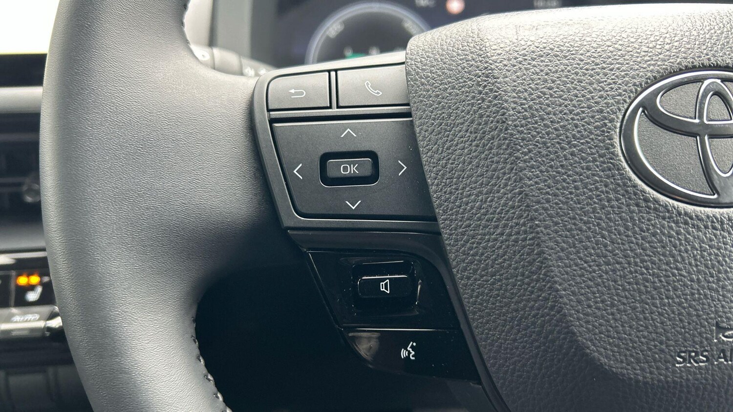 Used Toyota C-HR 2025 for sale - 78047904: Photo 35