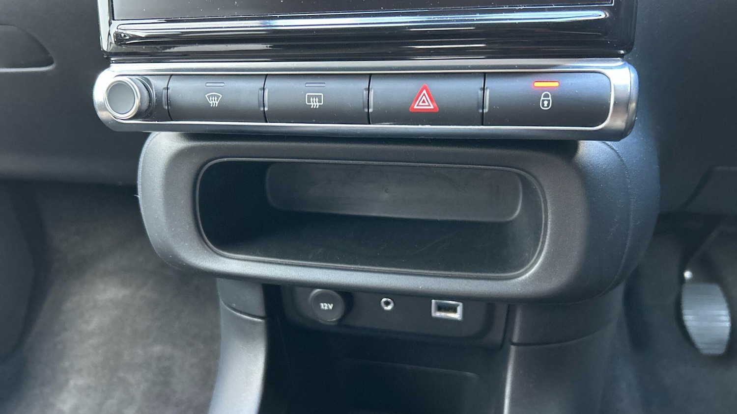 Vehicle 33