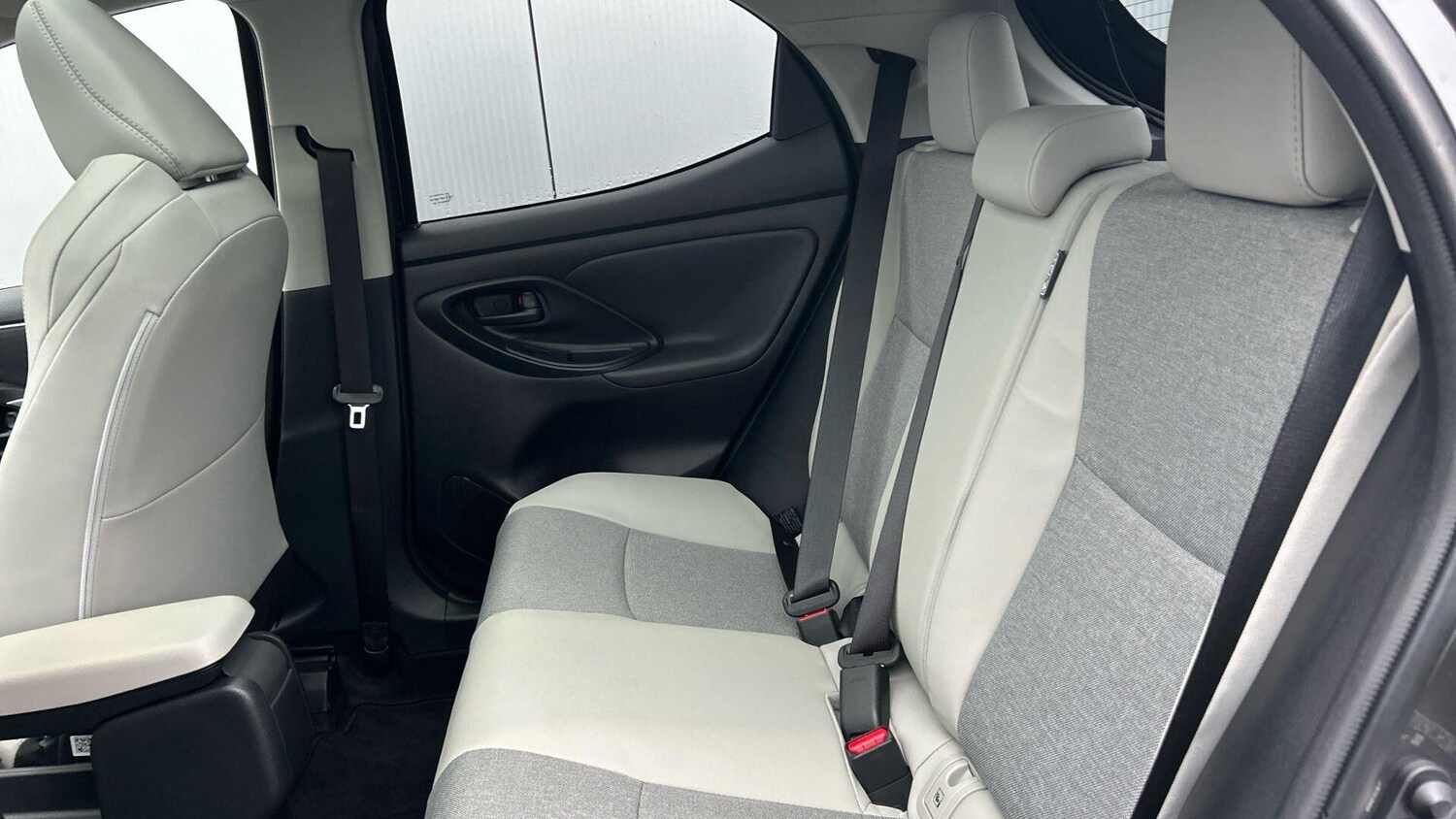 Used Toyota Yaris 2023 for sale - 77497025: Photo 17