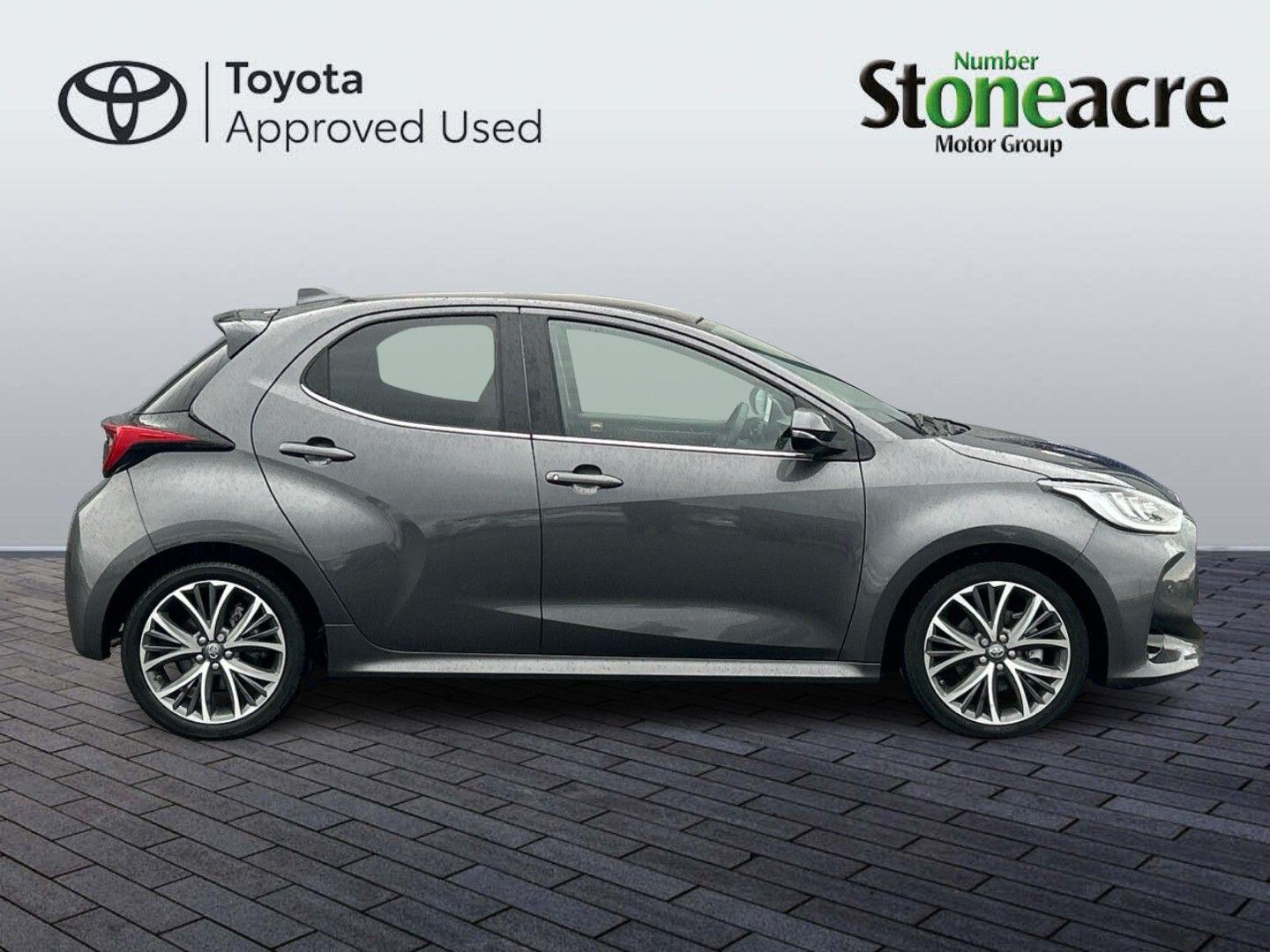 Used Toyota Yaris 2023 for sale - 77497025: Photo 2