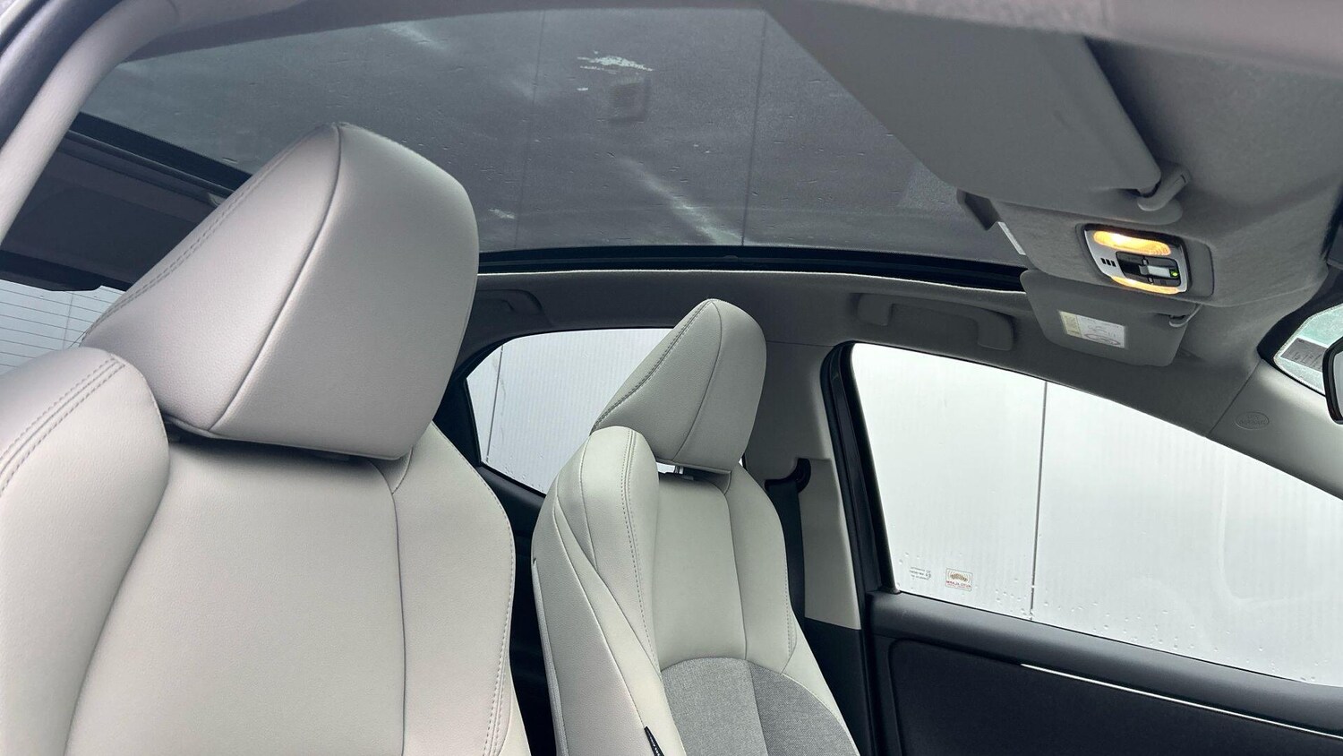 Used Toyota Yaris 2023 for sale - 77497025: Photo 20