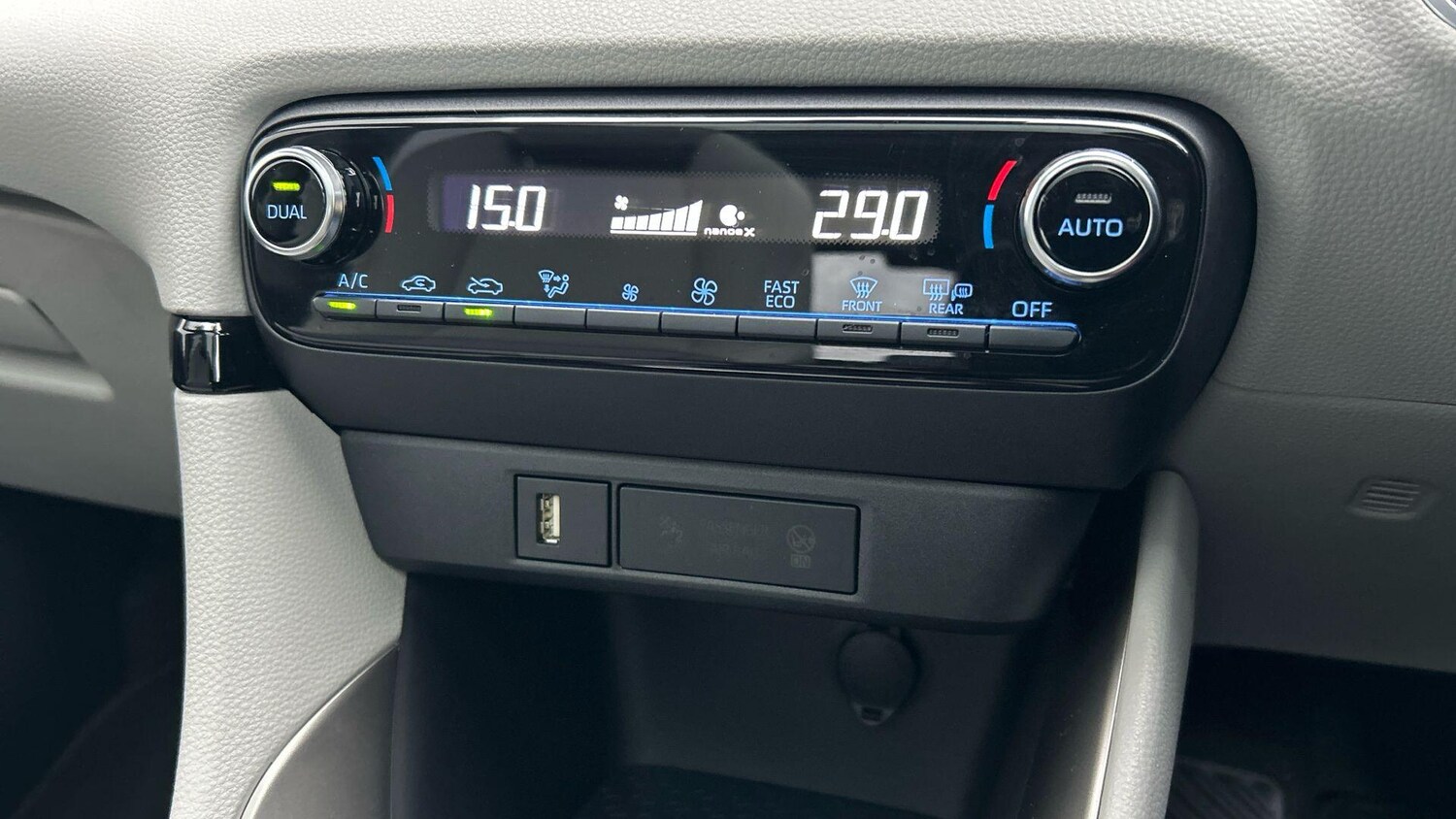 Used Toyota Yaris 2023 for sale - 77497025: Photo 32