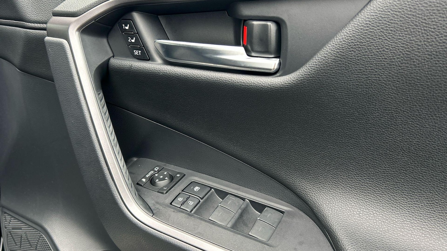 Used Toyota RAV4 2025 for sale - 76742934: Photo 32