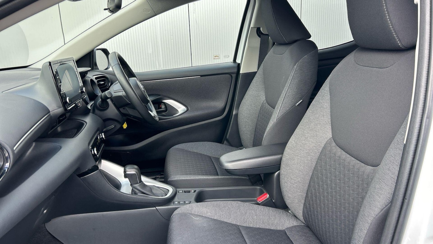 Used Toyota Yaris 2023 for sale - 78099932: Photo 14