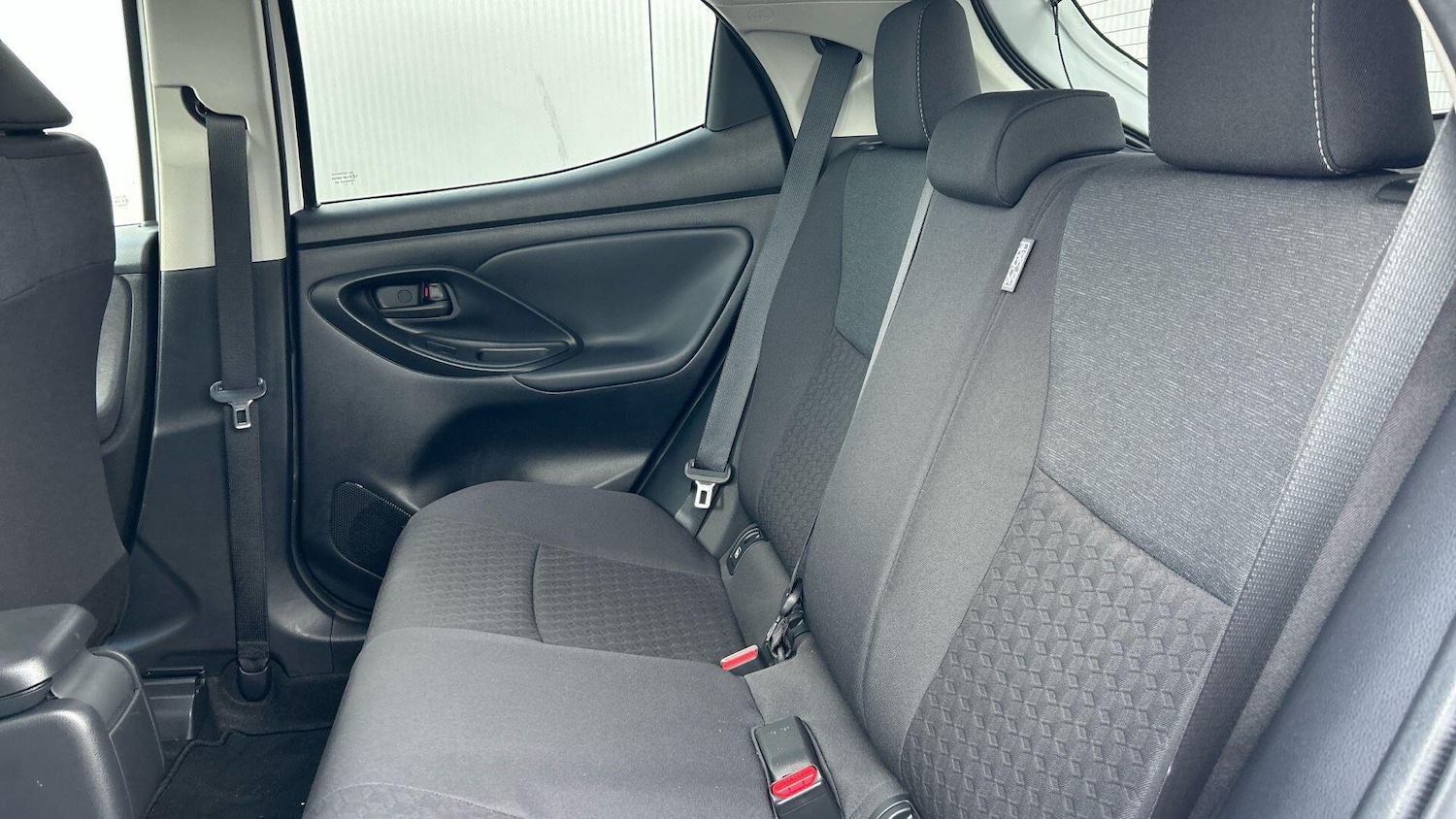 Used Toyota Yaris 2023 for sale - 78099932: Photo 17