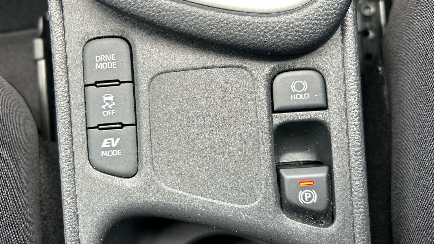 Used Toyota Yaris 2023 for sale - 78099932: Photo 32