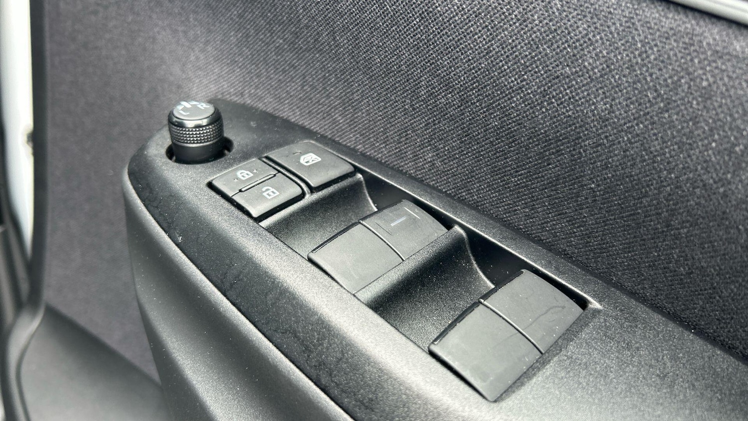 Used Toyota Yaris 2023 for sale - 78099932: Photo 36