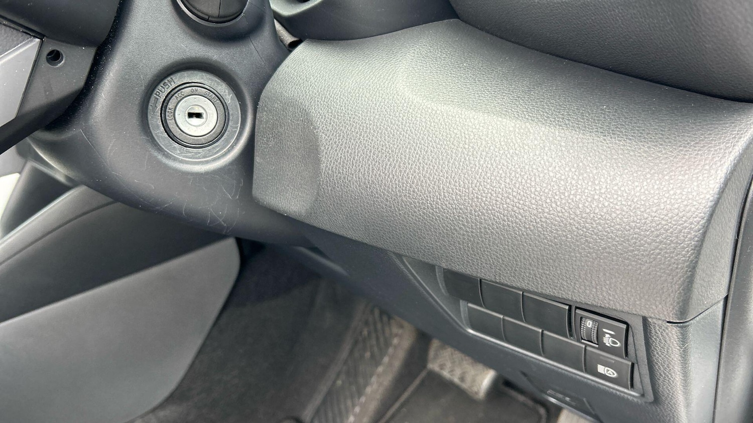 Used Toyota Yaris 2023 for sale - 78099932: Photo 37