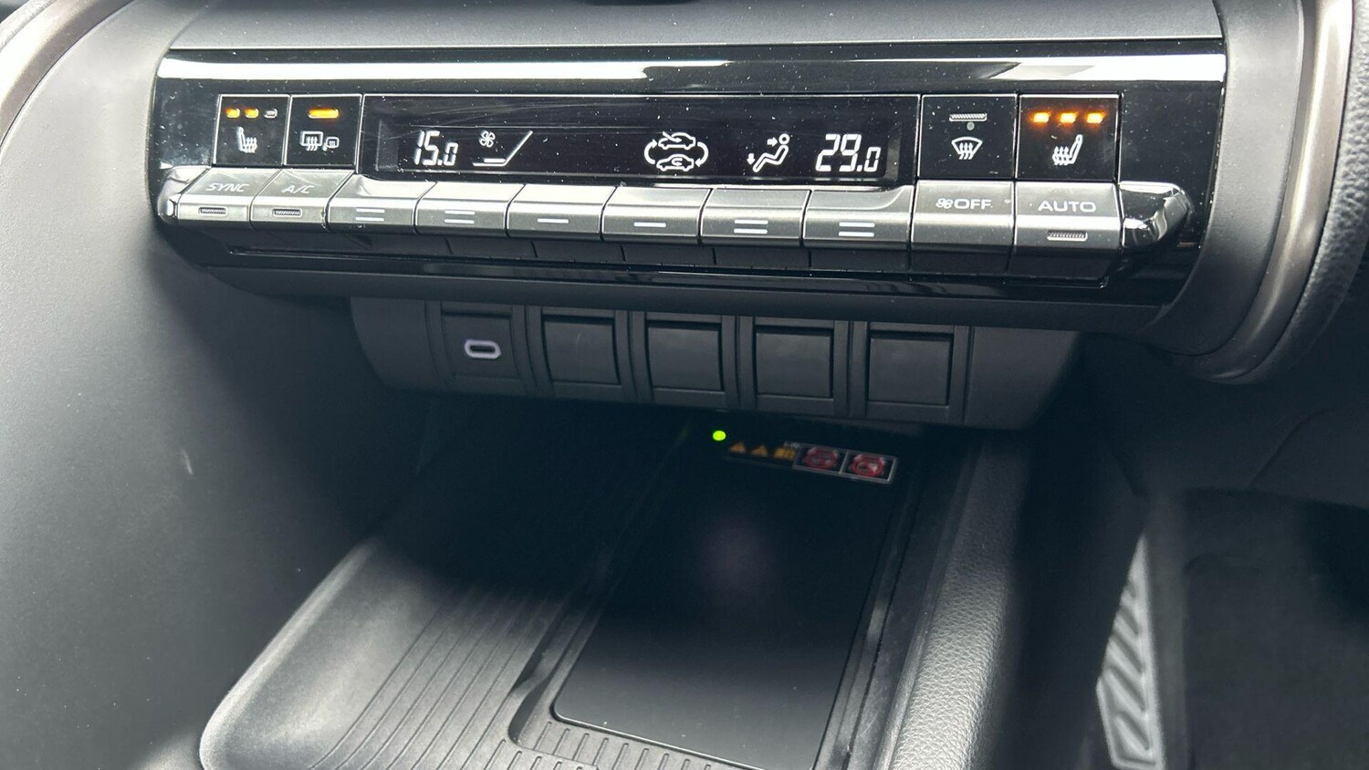 Used Toyota C-HR 2025 for sale - 77723630: Photo 30