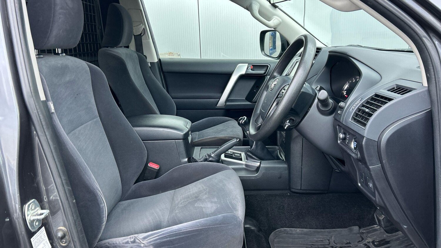 Used Toyota Land Cruiser 2023 for sale - 76964527: Photo 15