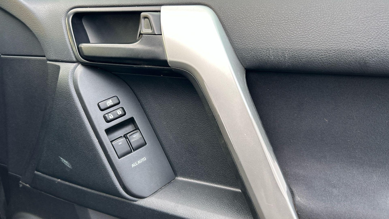 Used Toyota Land Cruiser 2023 for sale - 76964527: Photo 31