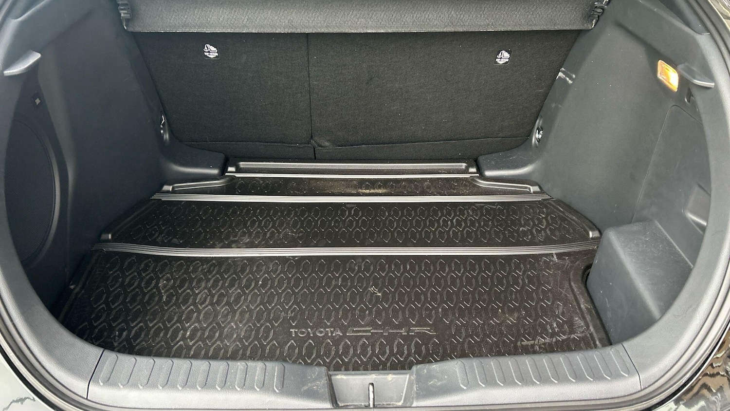 Used Toyota C-HR 2025 for sale - 76632744: Photo 33