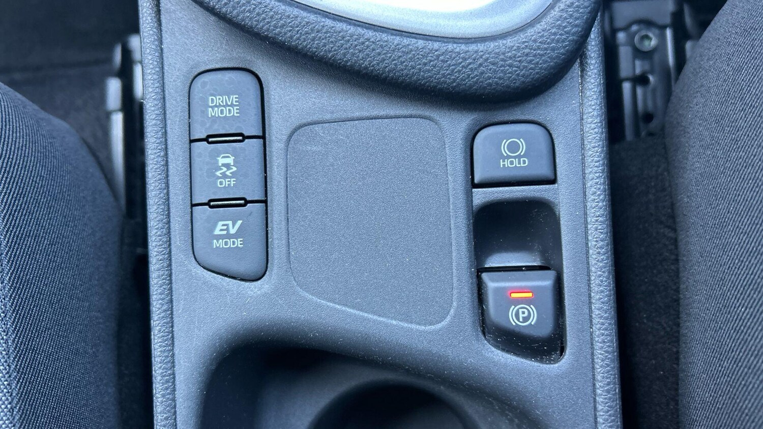 Used Toyota Yaris 2023 for sale - 77783132: Photo 33