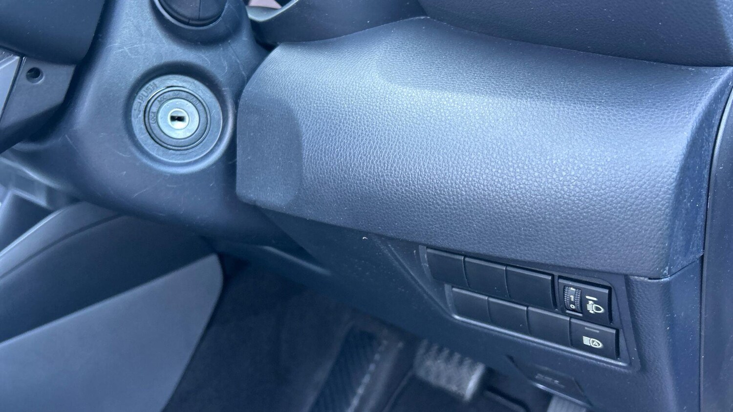 Used Toyota Yaris 2023 for sale - 77783132: Photo 38