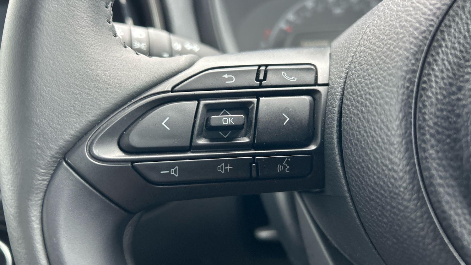 Used Toyota Aygo X for sale - 77710190: Photo 31