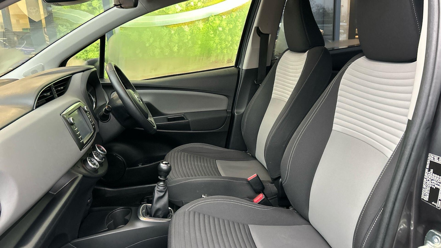 Used Toyota Yaris 2019 for sale - 77425753: Photo 14