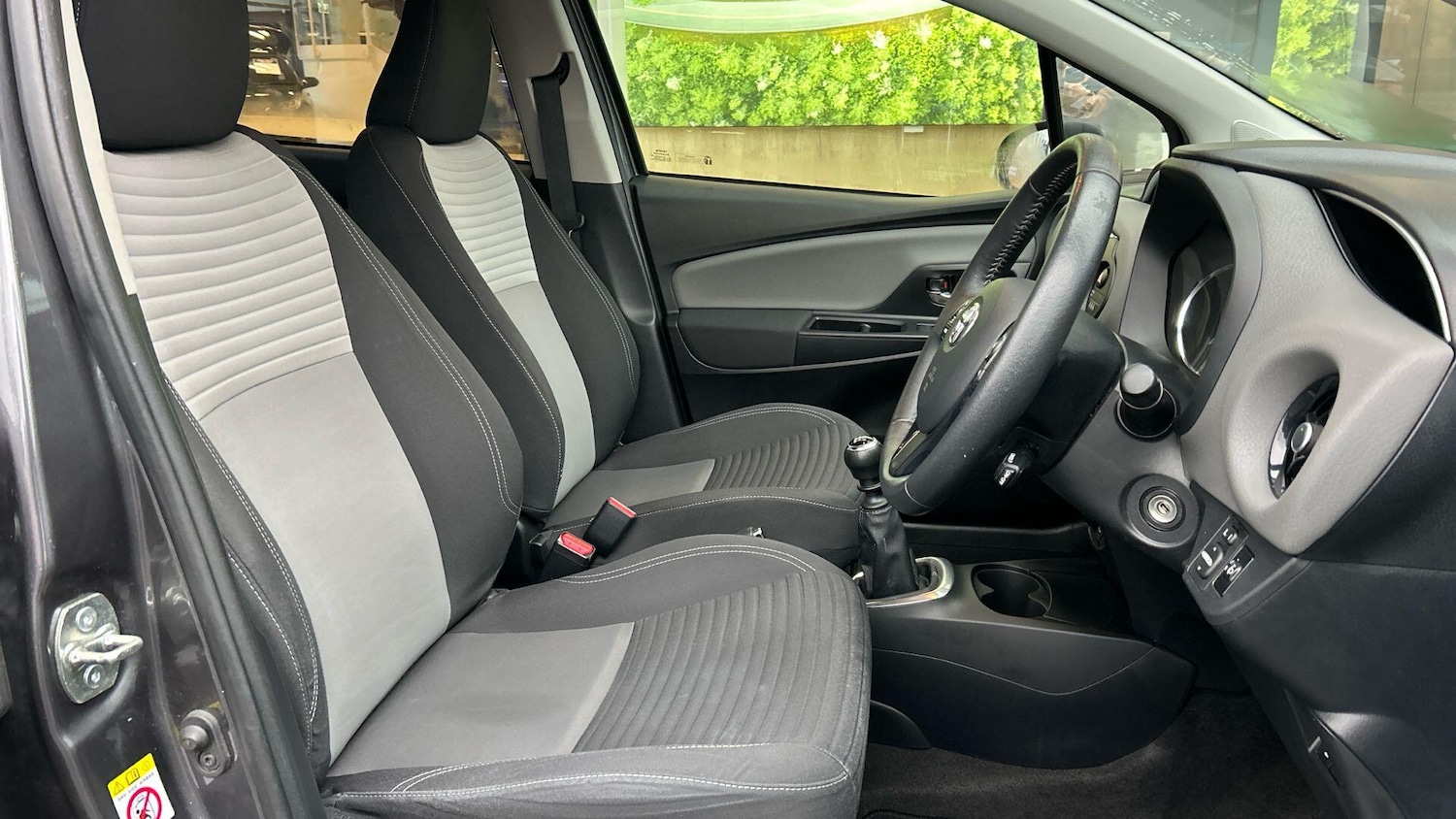 Used Toyota Yaris 2019 for sale - 77425753: Photo 15