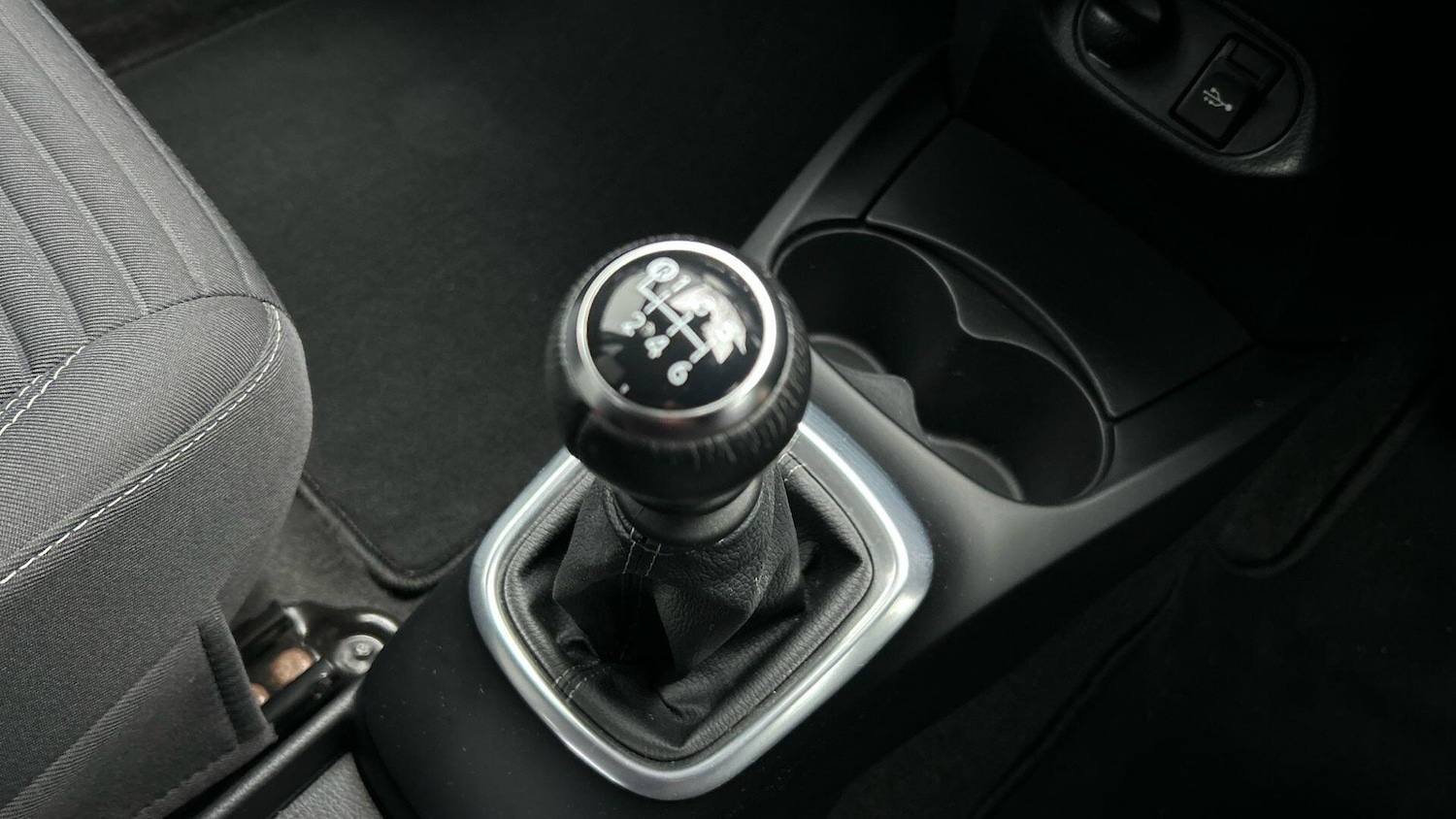 Used Toyota Yaris 2019 for sale - 77425753: Photo 29