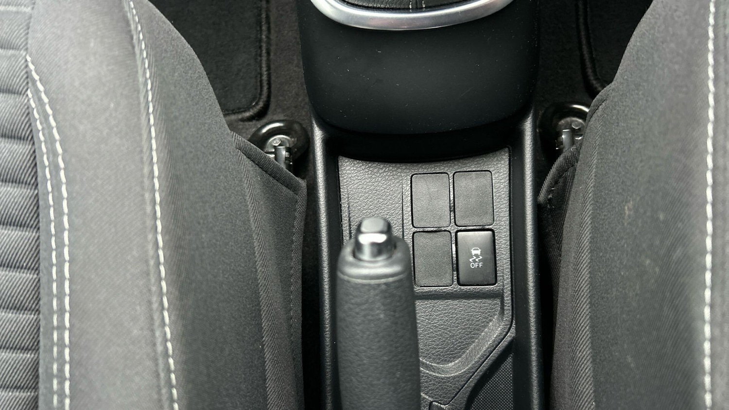 Used Toyota Yaris 2019 for sale - 77425753: Photo 30