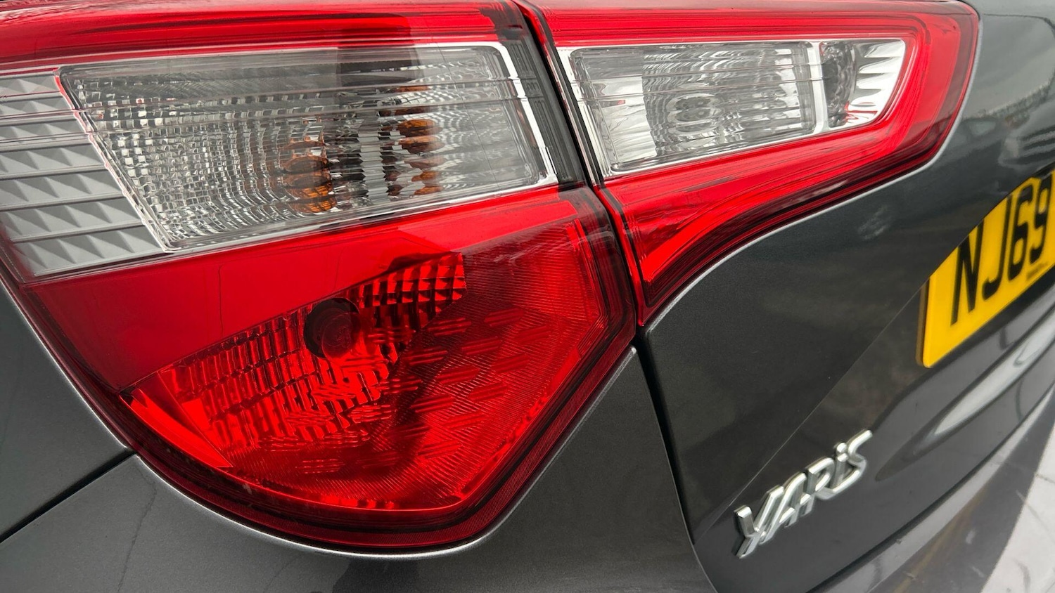 Used Toyota Yaris 2019 for sale - 77425753: Photo 42