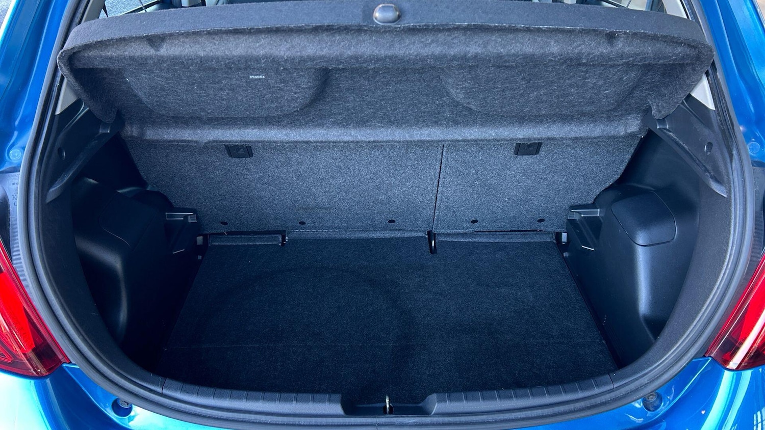 Used Toyota Yaris 2015 for sale - 76607383: Photo 18