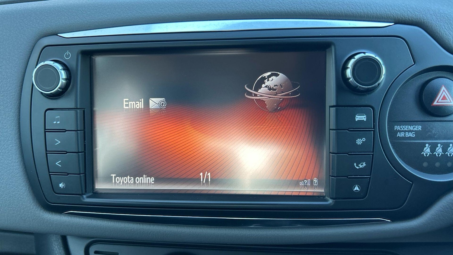 Used Toyota Yaris 2015 for sale - 76607383: Photo 23