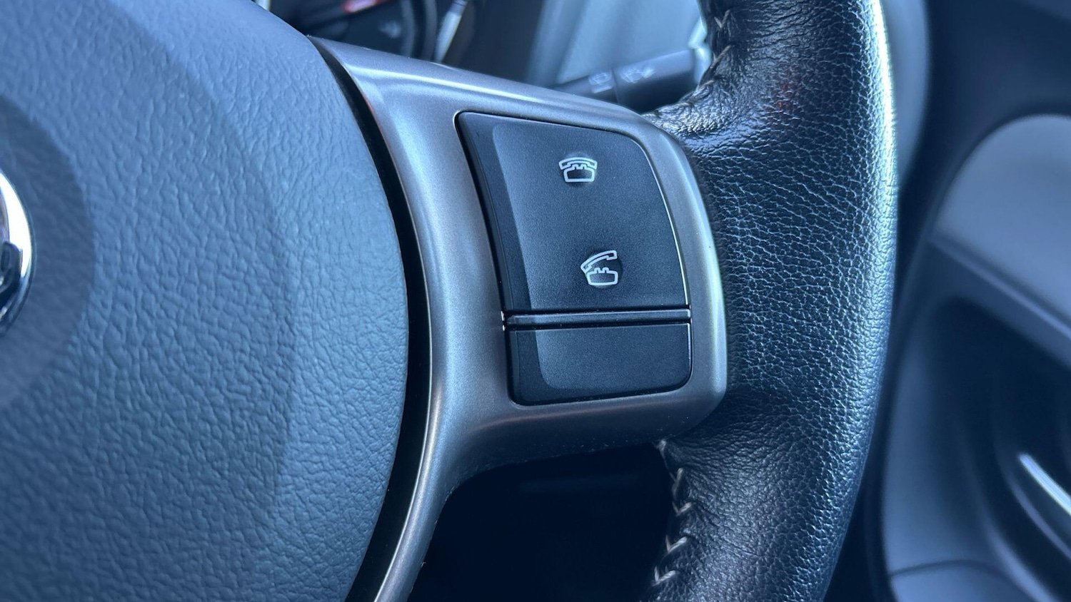 Used Toyota Yaris 2015 for sale - 76607383: Photo 38