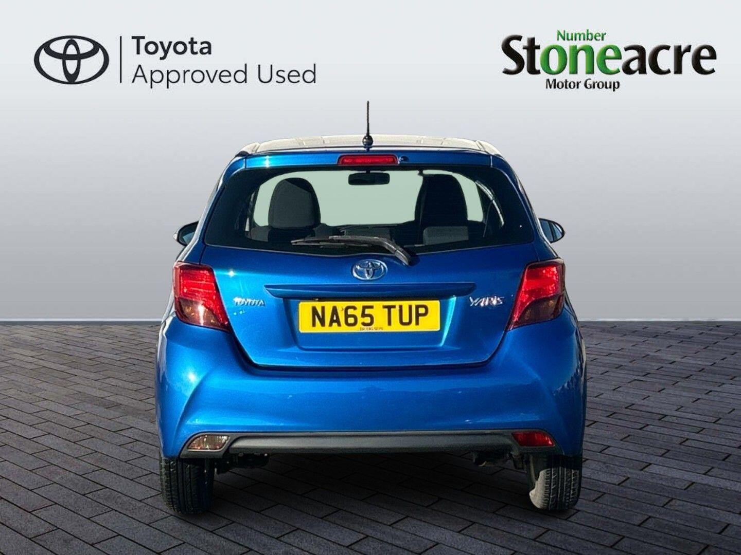 Used Toyota Yaris 2015 for sale - 76607383: Photo 4