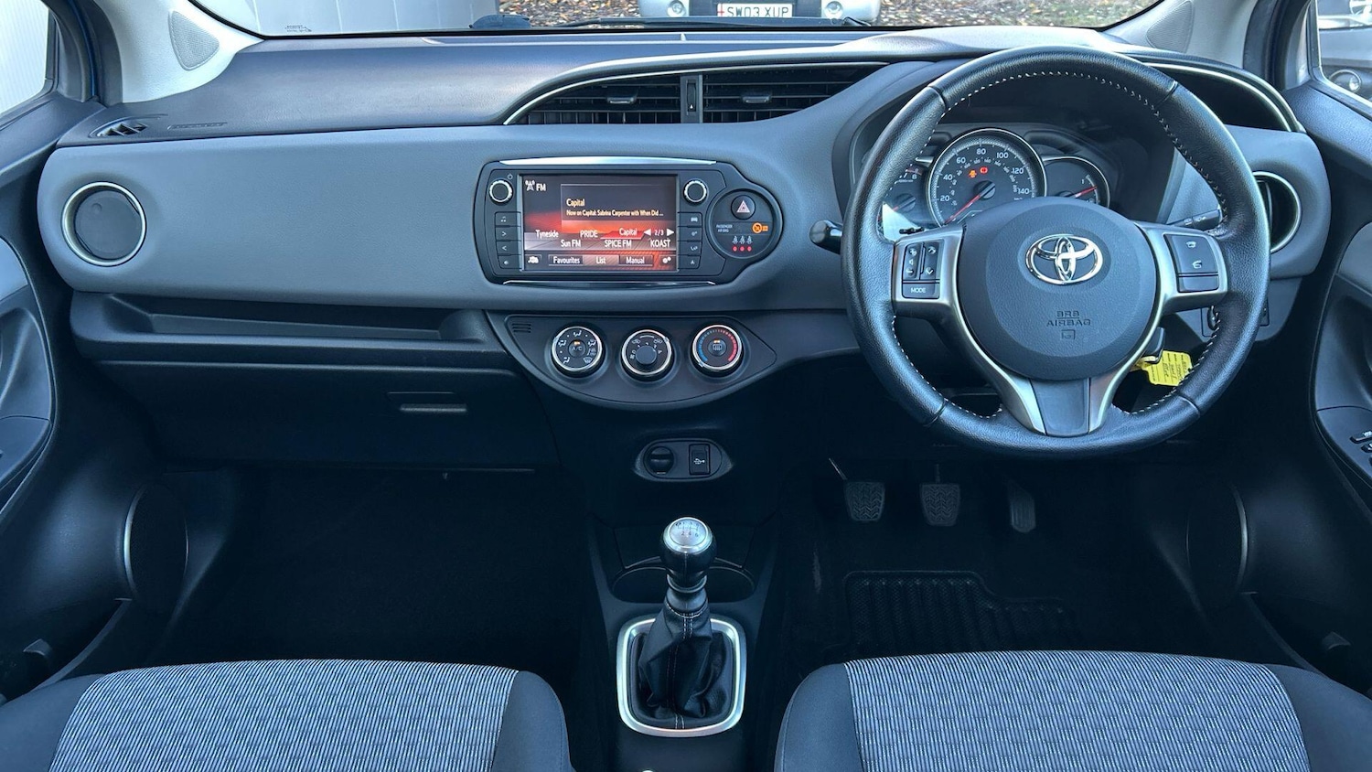 Used Toyota Yaris 2015 for sale - 76607383: Photo 9