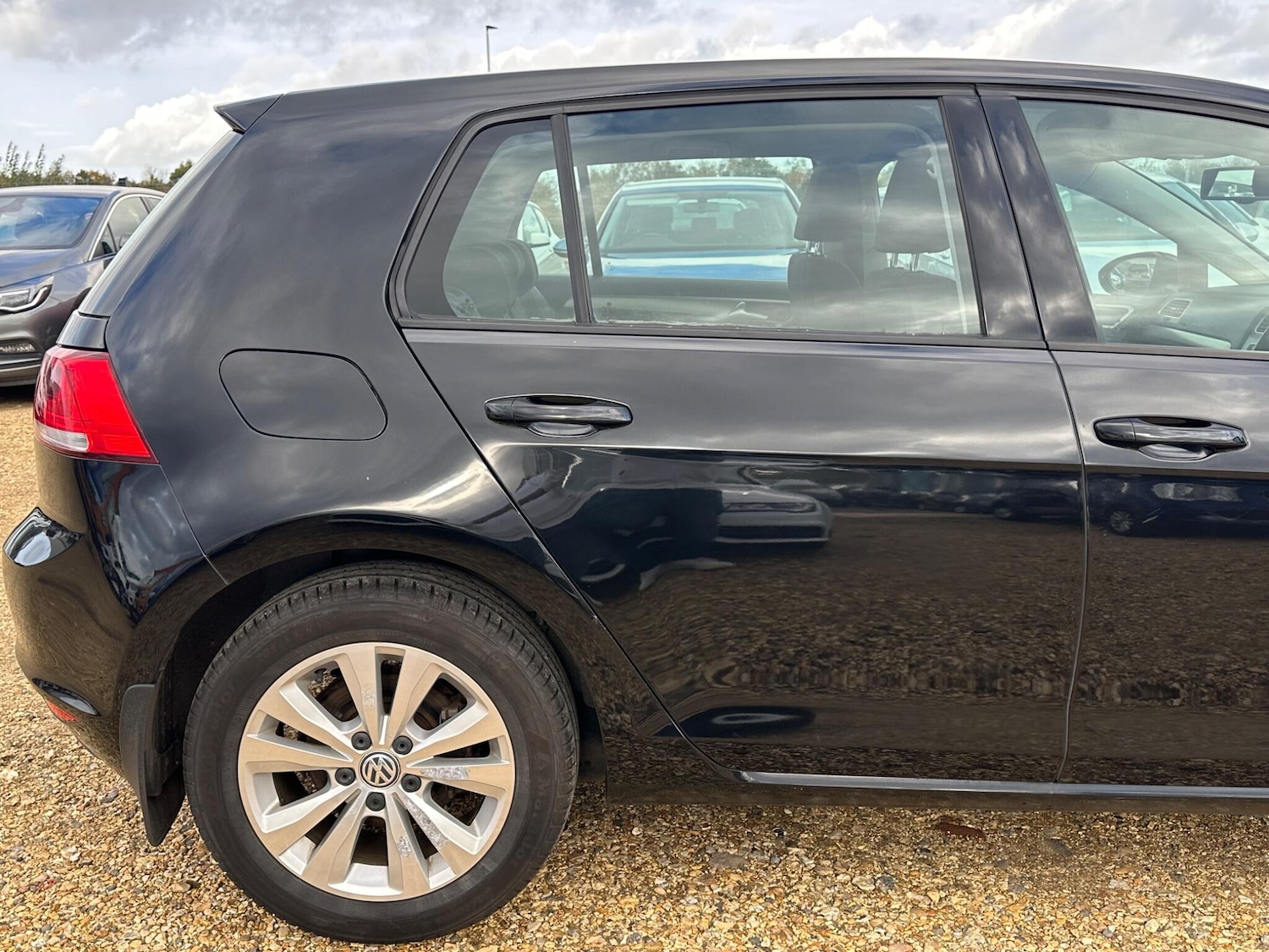 Used Volkswagen Golf 2014 for sale - 76398890: Photo 35