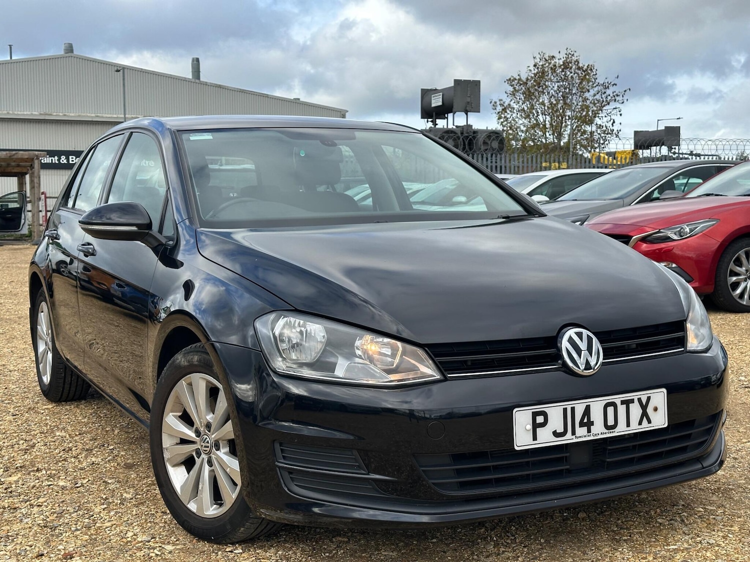 Used Volkswagen Golf 2014 for sale - 76398890: Photo 4
