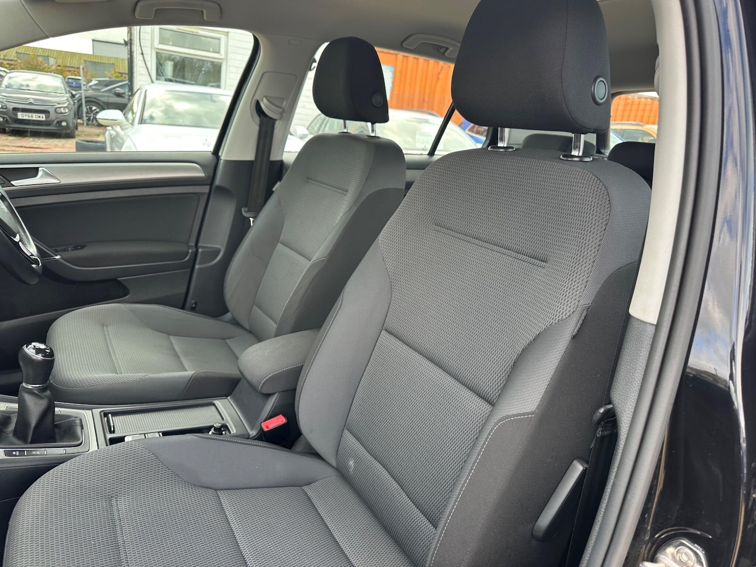 Used Volkswagen Golf 2014 for sale - 76398890: Photo 50