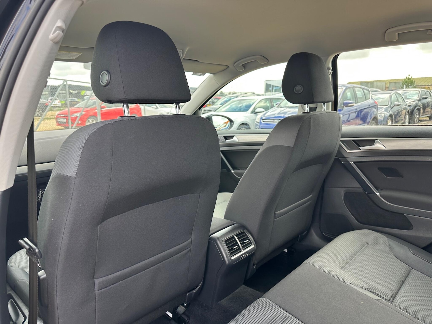 Used Volkswagen Golf 2014 for sale - 76398890: Photo 52