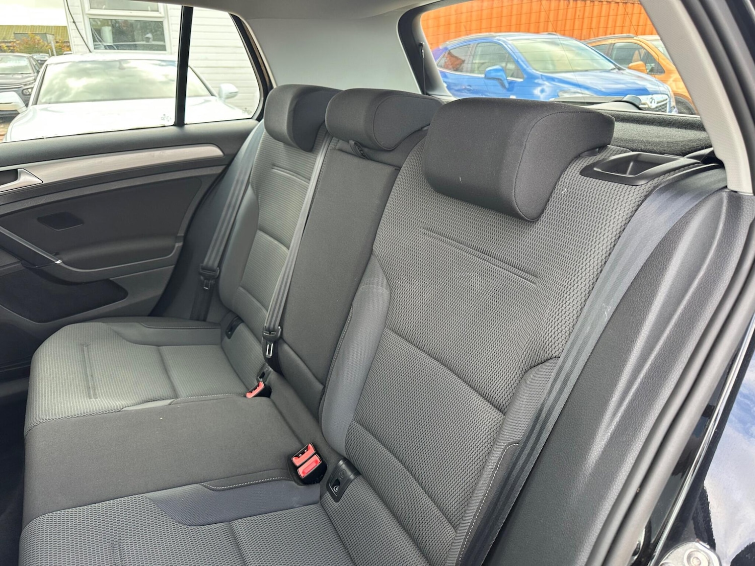 Used Volkswagen Golf 2014 for sale - 76398890: Photo 54