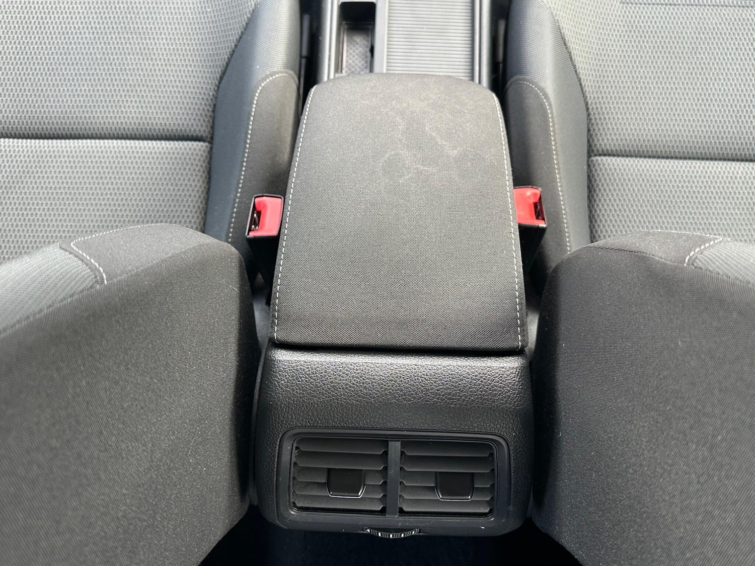 Used Volkswagen Golf 2014 for sale - 76398890: Photo 64