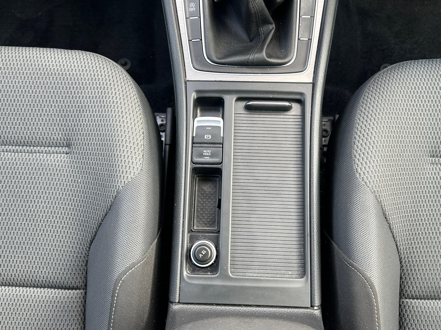 Used Volkswagen Golf 2014 for sale - 76398890: Photo 65