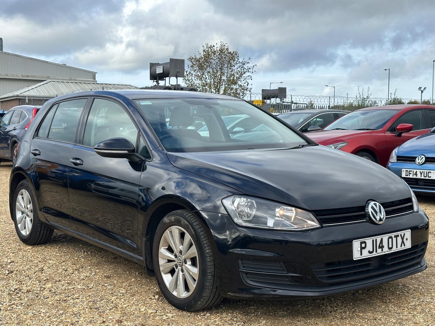 Used Volkswagen Golf 2014 for sale - 76398890: Photo 8
