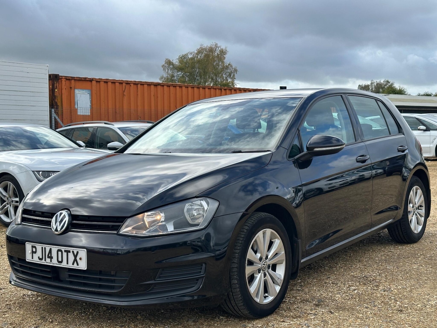 Used Volkswagen Golf 2014 for sale - 76398890: Photo 9