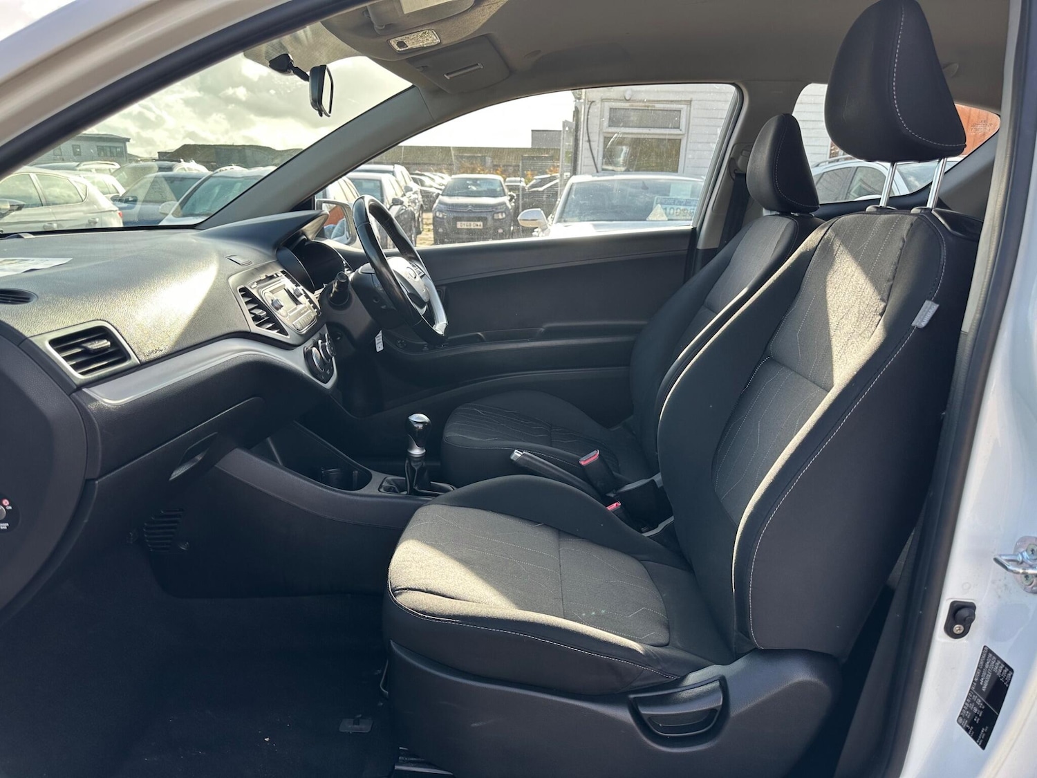 Used Kia Picanto 2014 for sale - 76158799: Photo 32