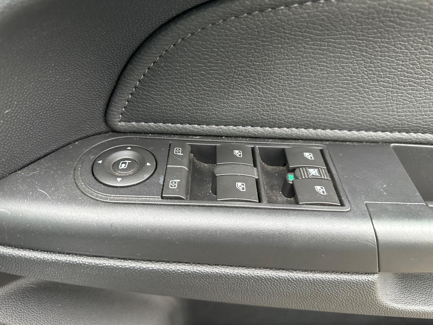 Used Vauxhall Astra 2008 for sale - 77462157: Photo 35