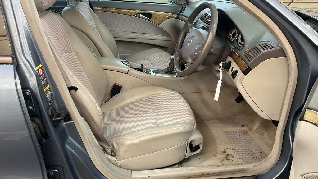 Used Mercedes-Benz E Class 2004 for sale - 77462139: Photo 10