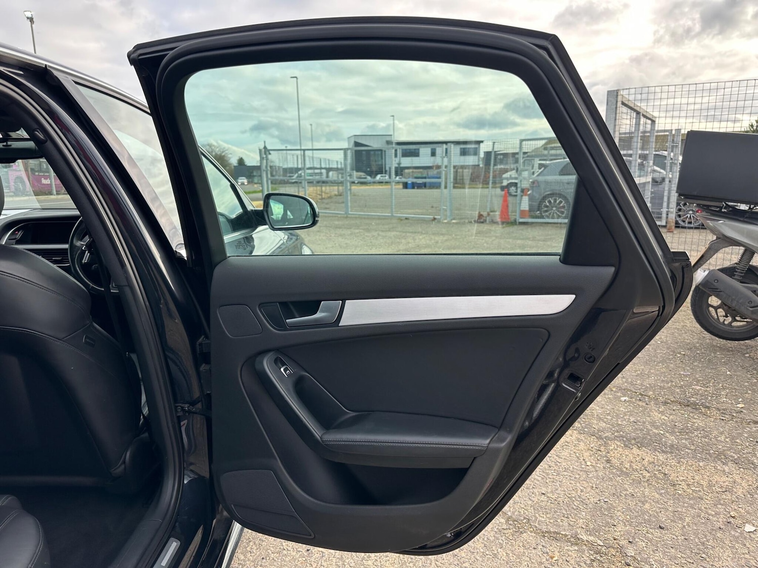 Used Audi A4 2013 for sale - 77462151: Photo 22