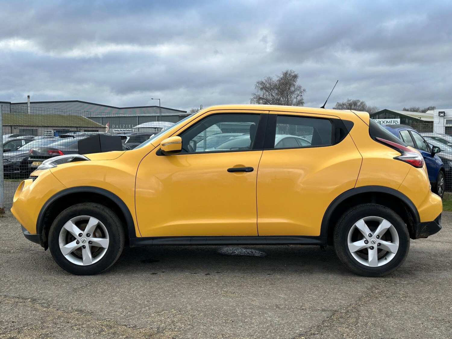 Used Nissan Juke 2015 for sale - 77637363: Photo 19