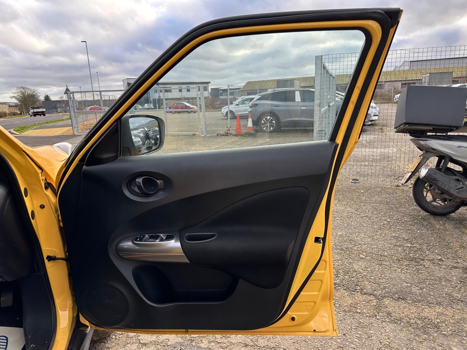 Used Nissan Juke 2015 for sale - 77637363: Photo 20