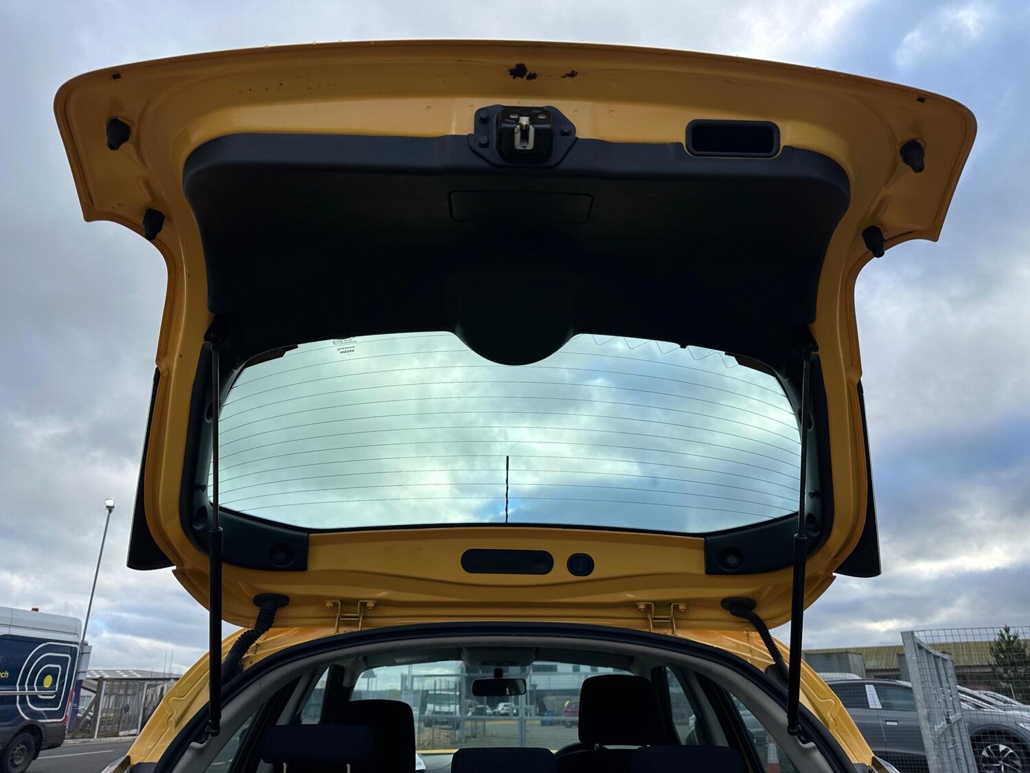 Used Nissan Juke 2015 for sale - 77637363: Photo 47