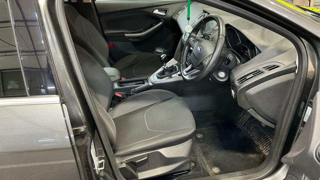 Used Ford Focus for sale - 77599104: Photo 9