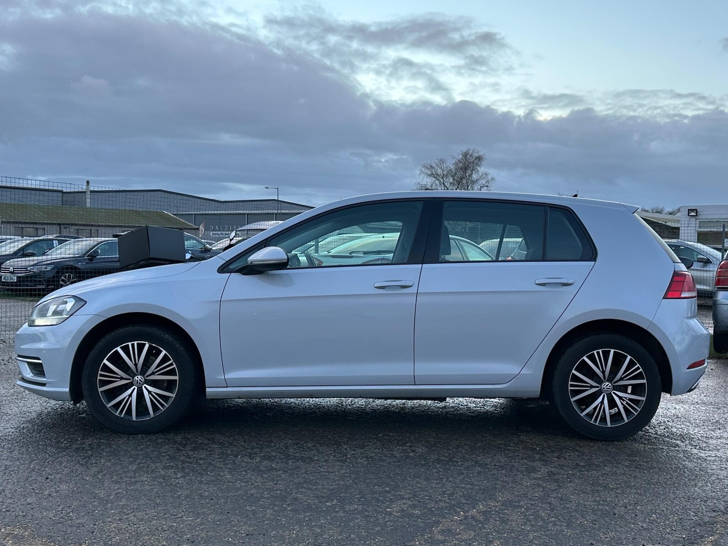 Used Volkswagen Golf 2018 for sale - 77793773: Photo 19